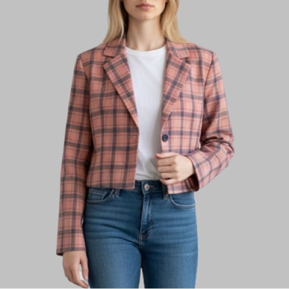 New Know.One.Cares Plaid Blazer
